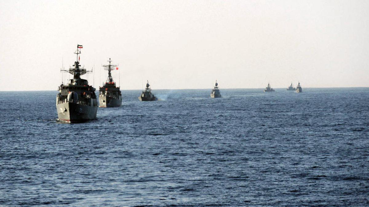iranian_velayat_90_naval_exercise_by_irin_5_09180600