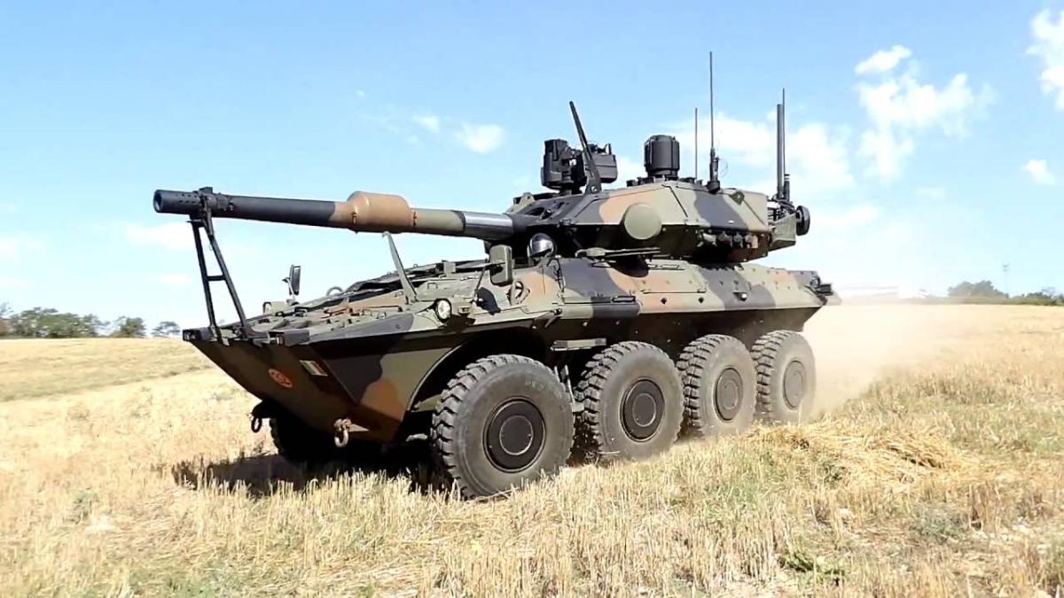 Italia achiziționează primele Centauro II - VIDEO