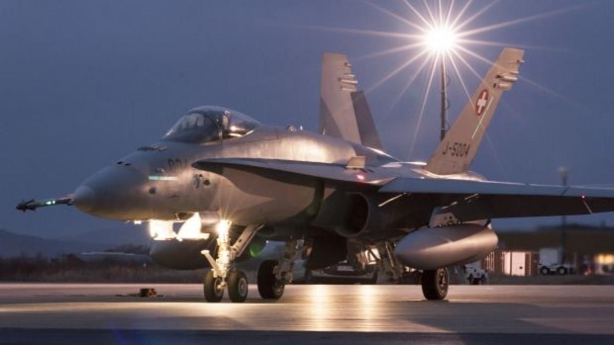 f_18_elvetia_95379300