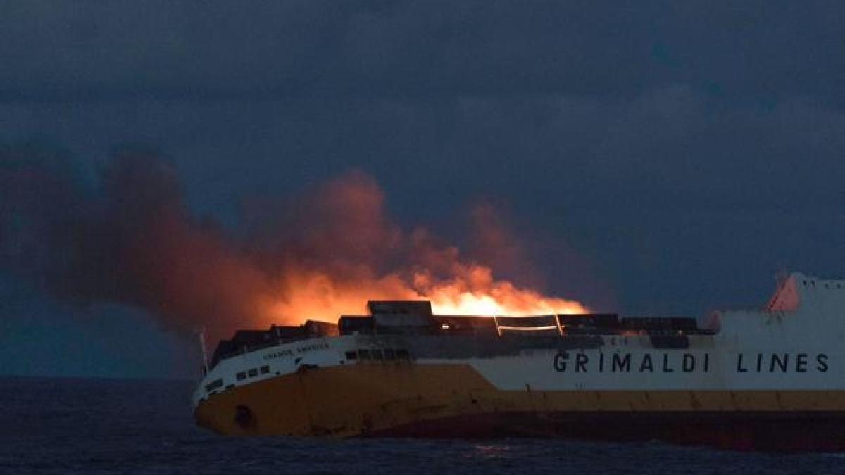 Nava cargo Grande America, scufundată în largul coastelor franceze (Video)