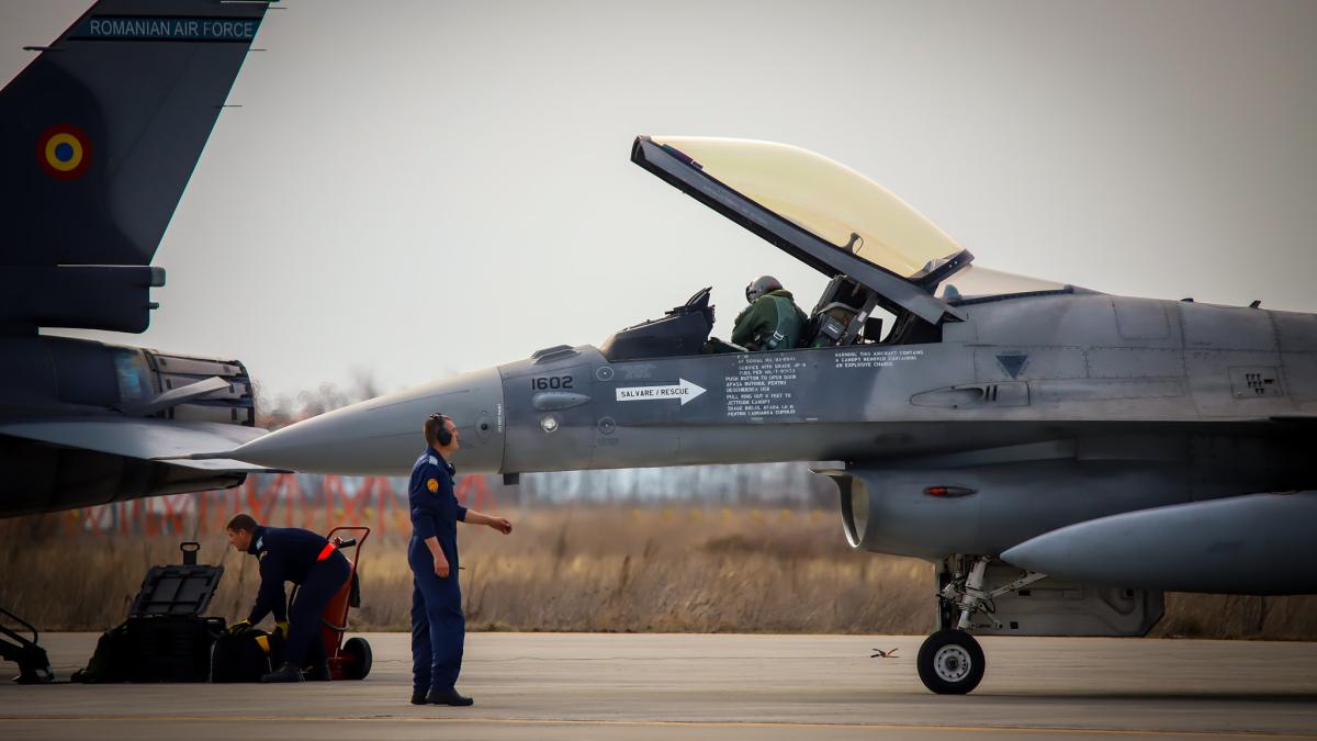 romania_air_force_39963200