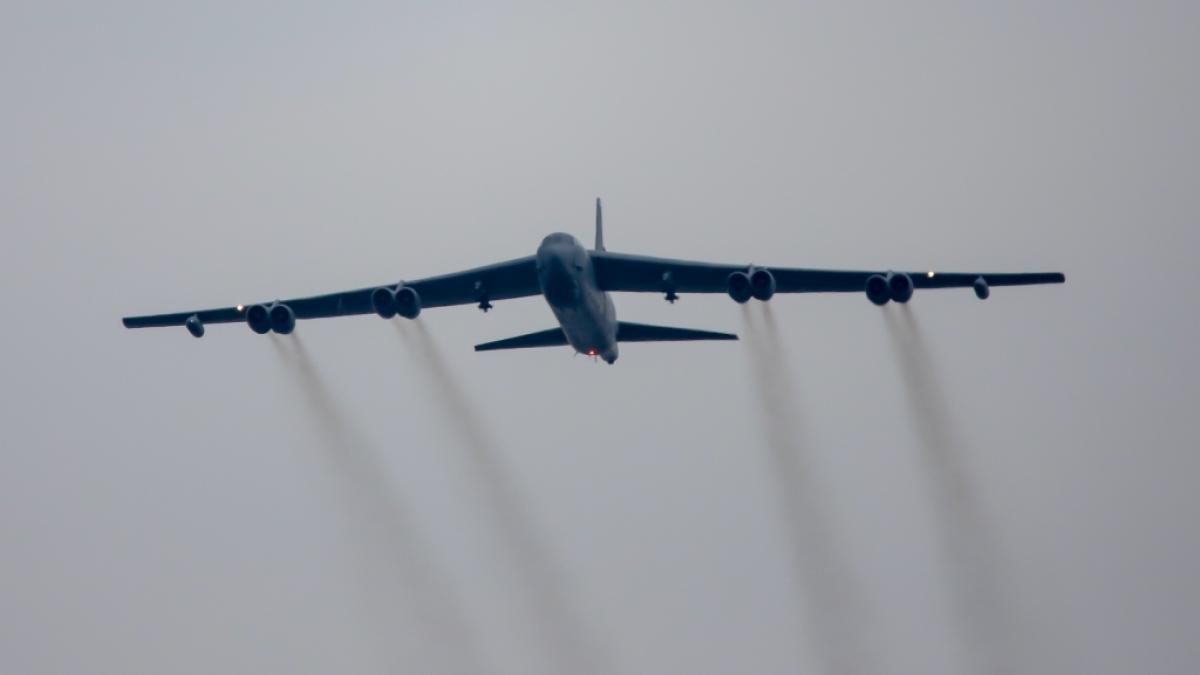 bombardier_b_52_28056600