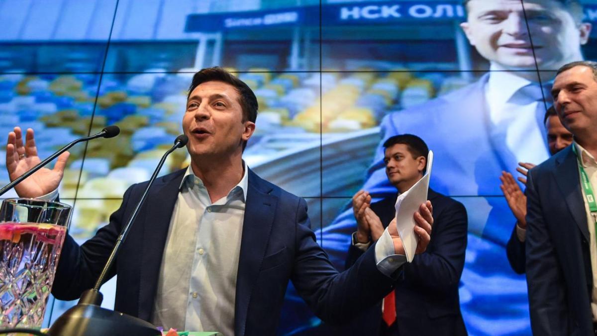 volodymyr_zelensky_44982500