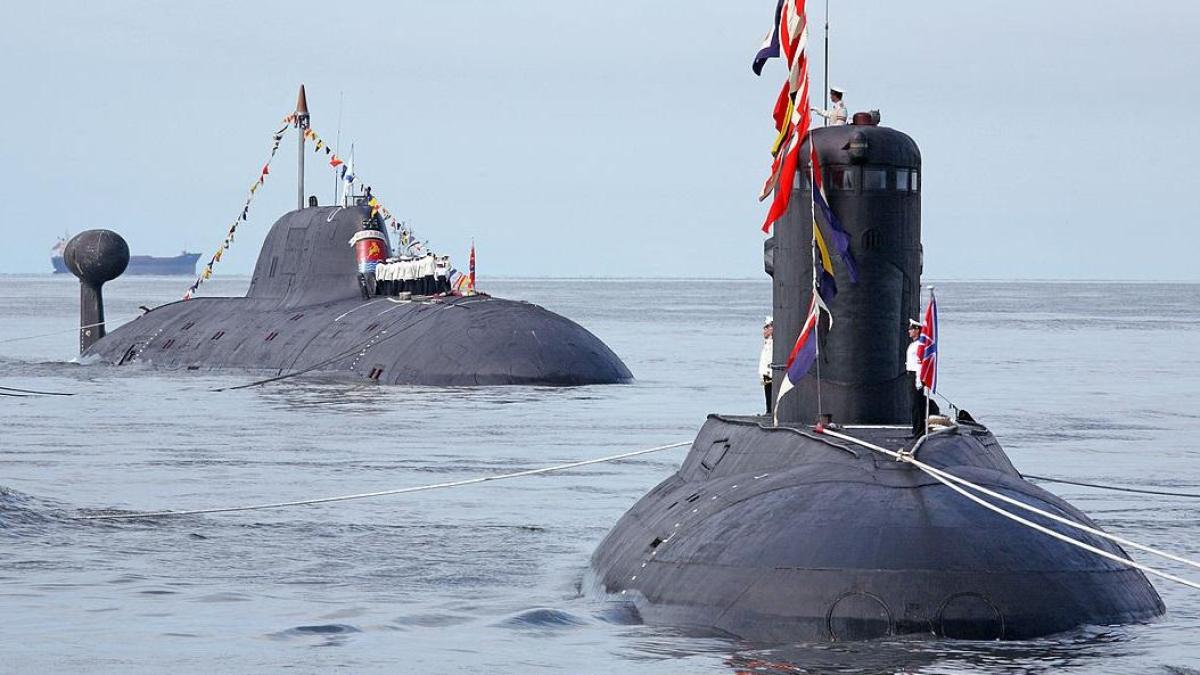 parad_korabley_4_depl_varshavyanka_66412300