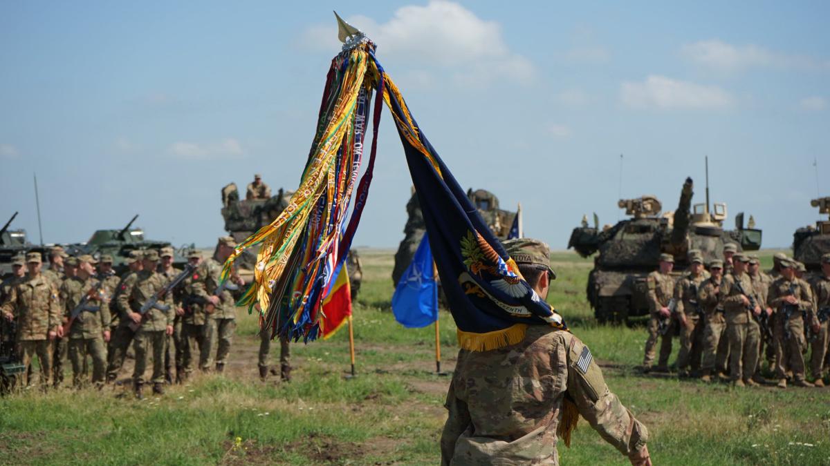 Versiunea modernizată a tancului american Abrams a fost prezentată în România