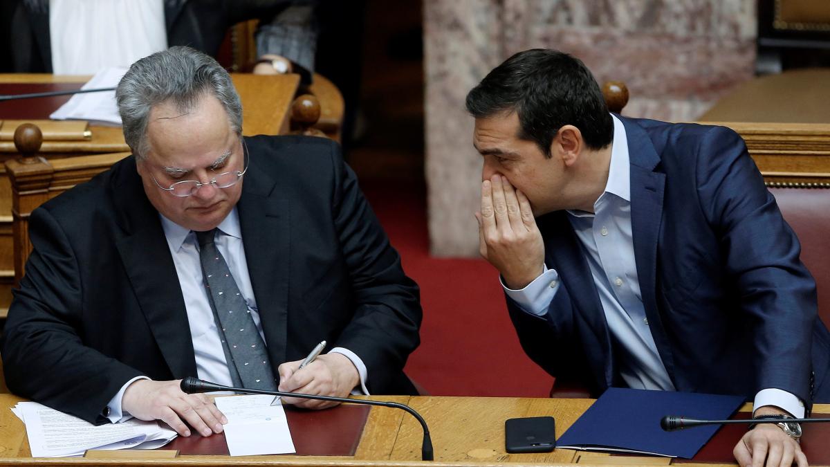 kotzias_tsipras_04195800