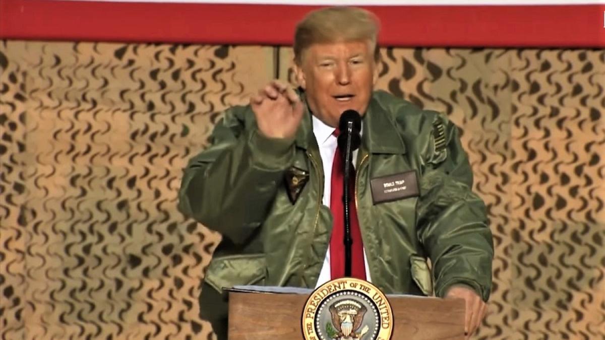 donald_trump_wh_militar_49367100