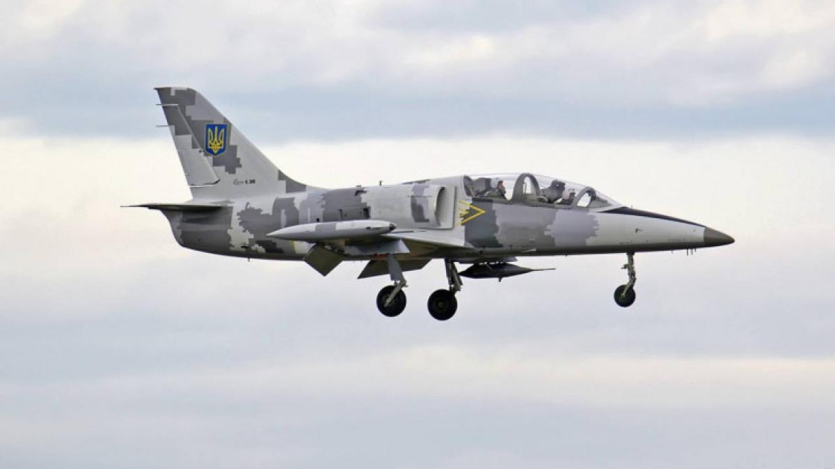 an_l_39__the_jet_trainer_98480000