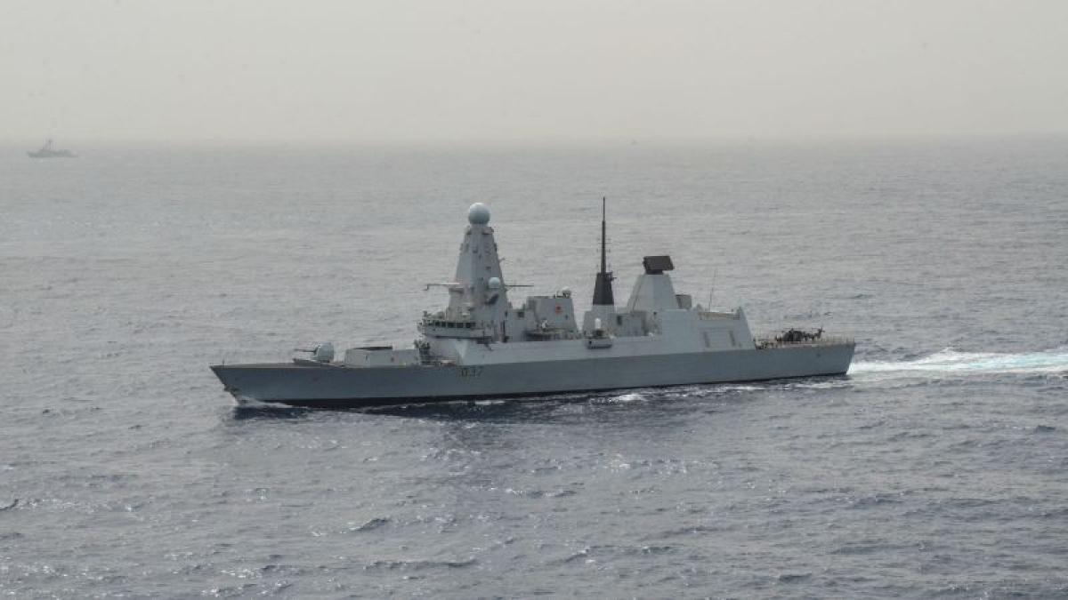 hms_duncan_on_exercise_mare_aperto_160519_credit_royal_navy_95448200