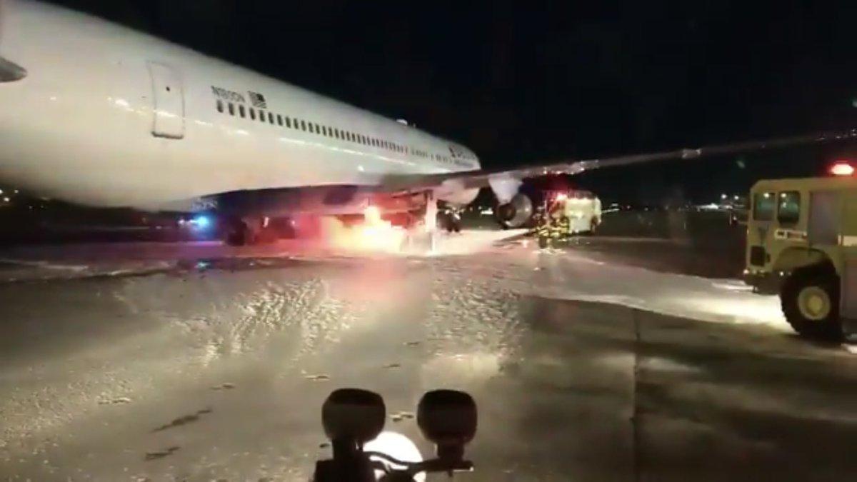 boeing_767_300_82809400