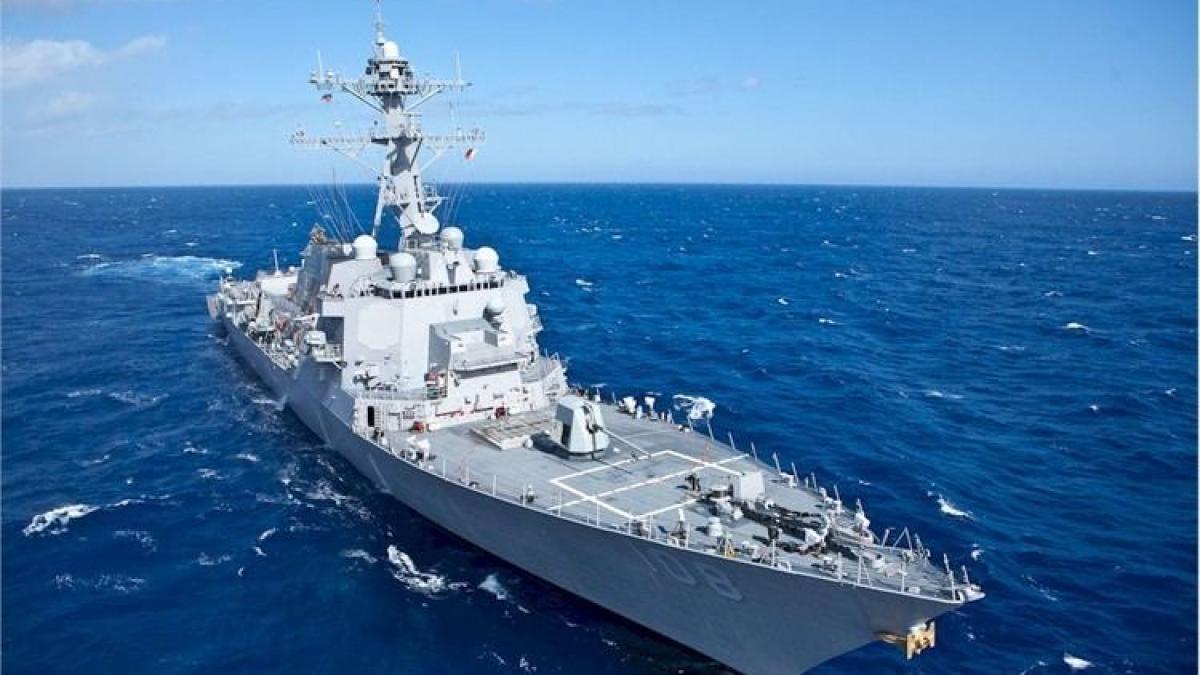 uss_wayne_e_meyer_33953800