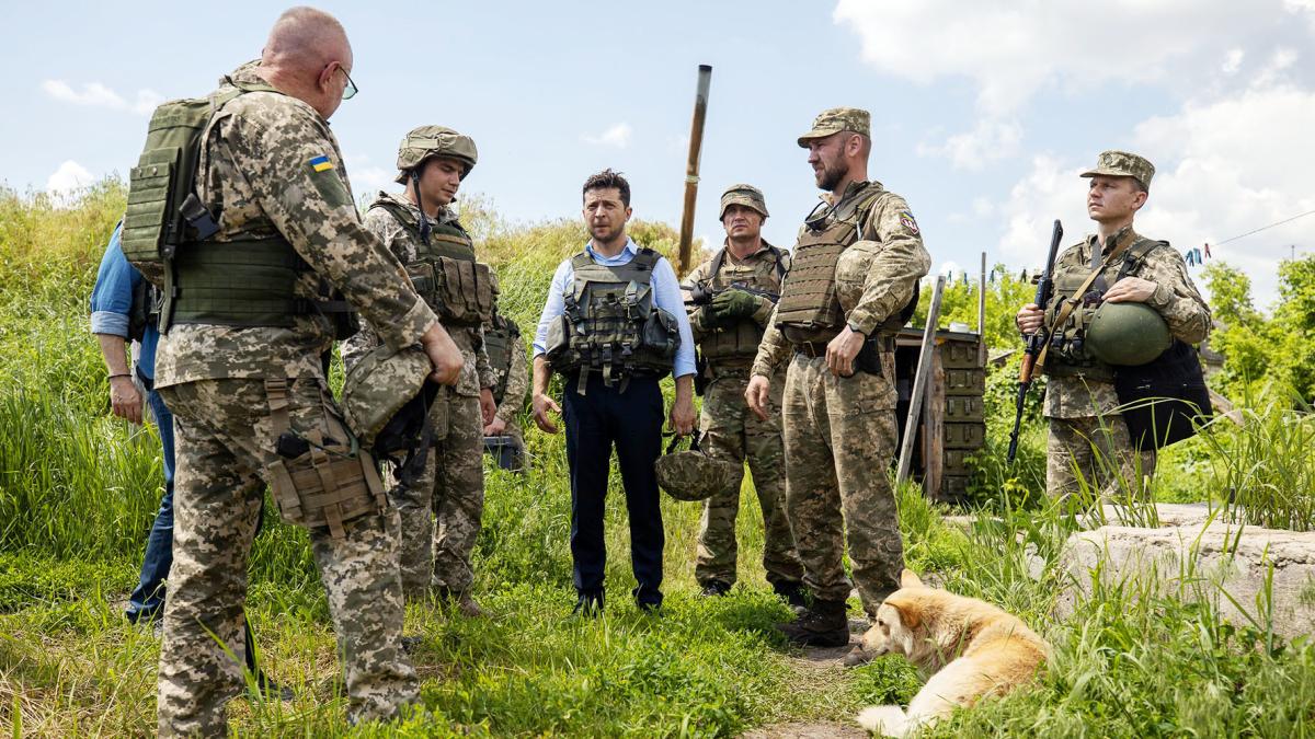 volodomir_zelensky_army_ukraine_20820400