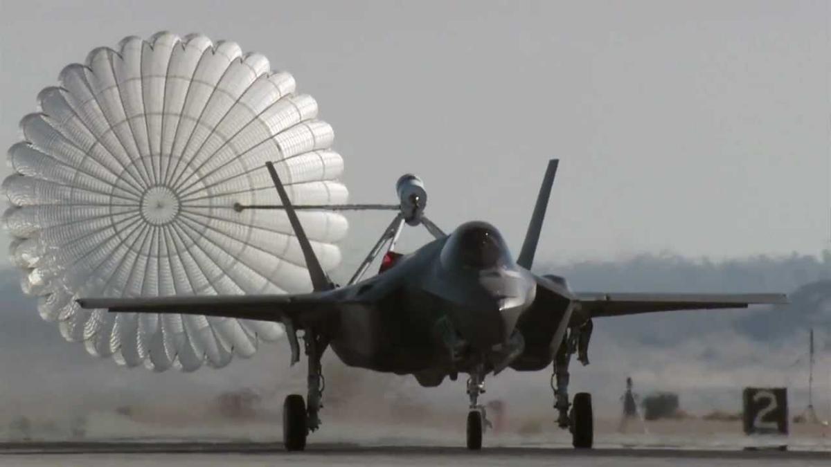 f_35_parasuta_de_franare_40320500