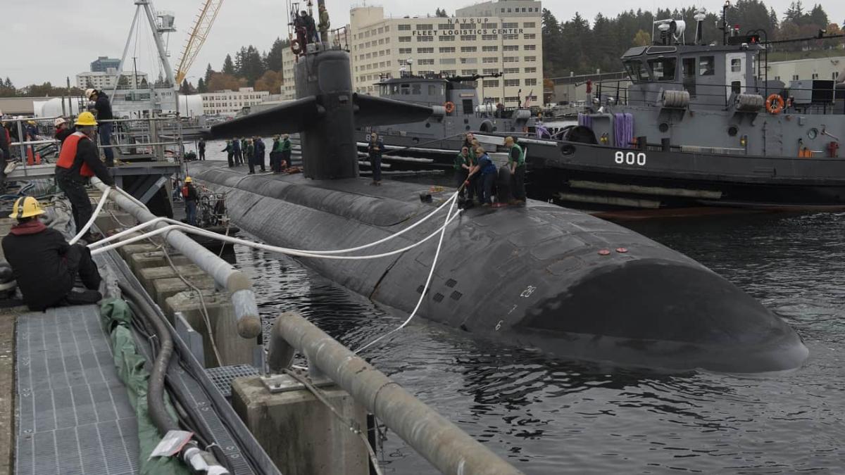 uss_louisville_05700000