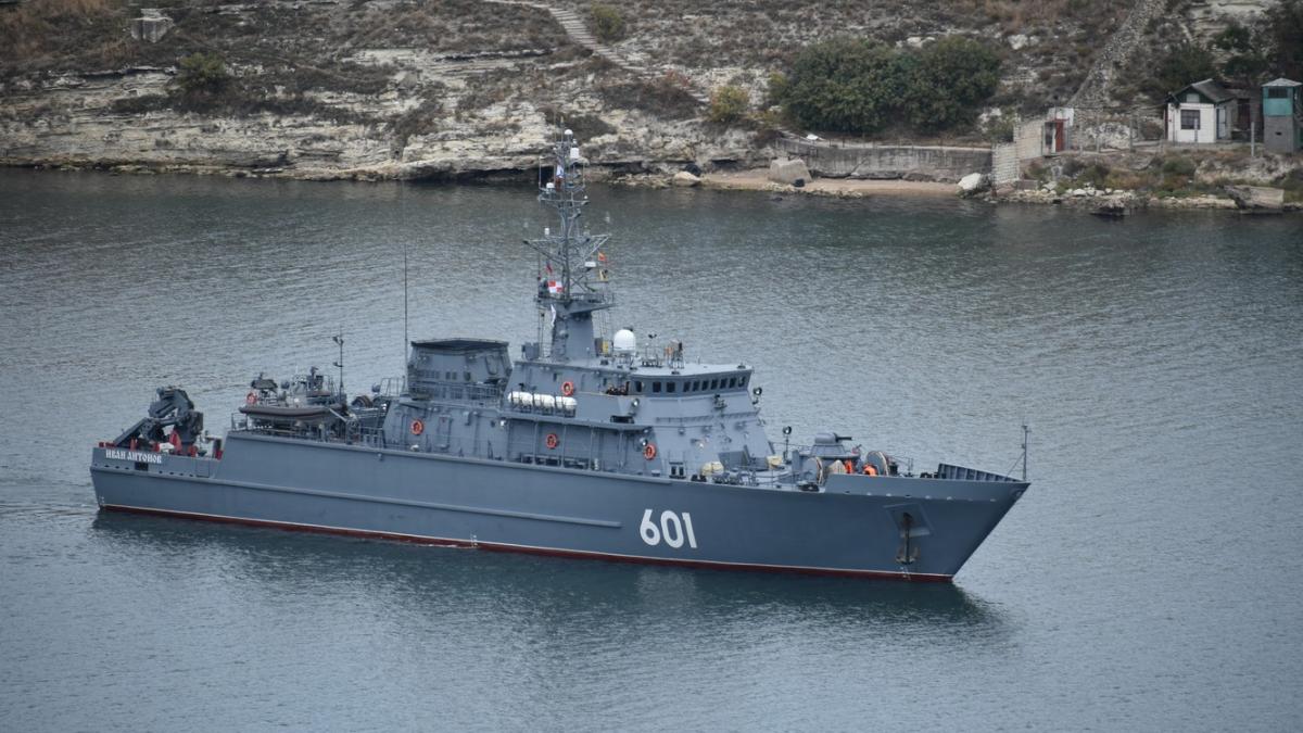 sevastopol_ivan_antonov_protivominnyi_korabl_avtor_erne_49371000