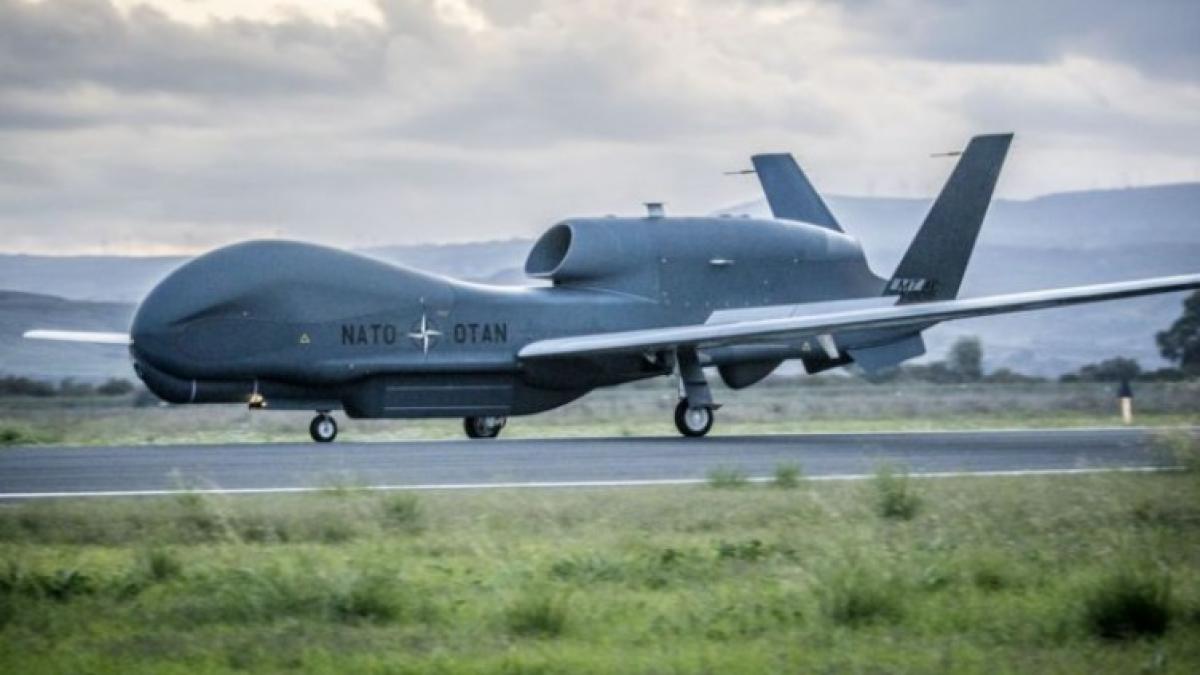 drona_rq_4d_global_hawk_42870200