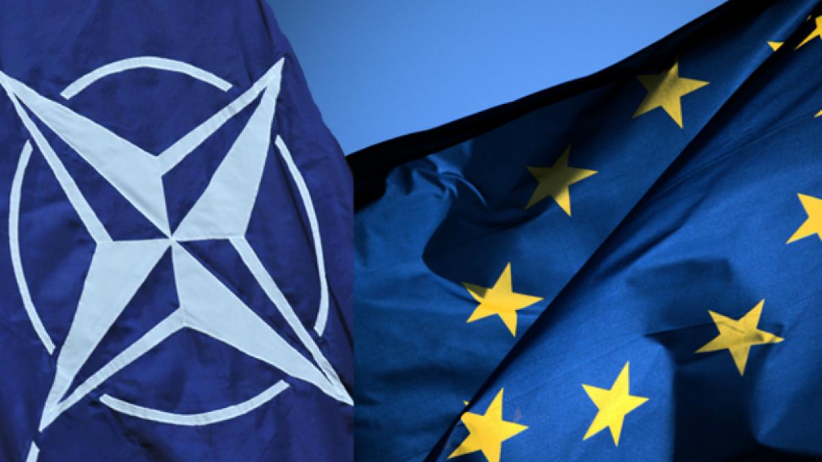eu_nato_flags_17495700