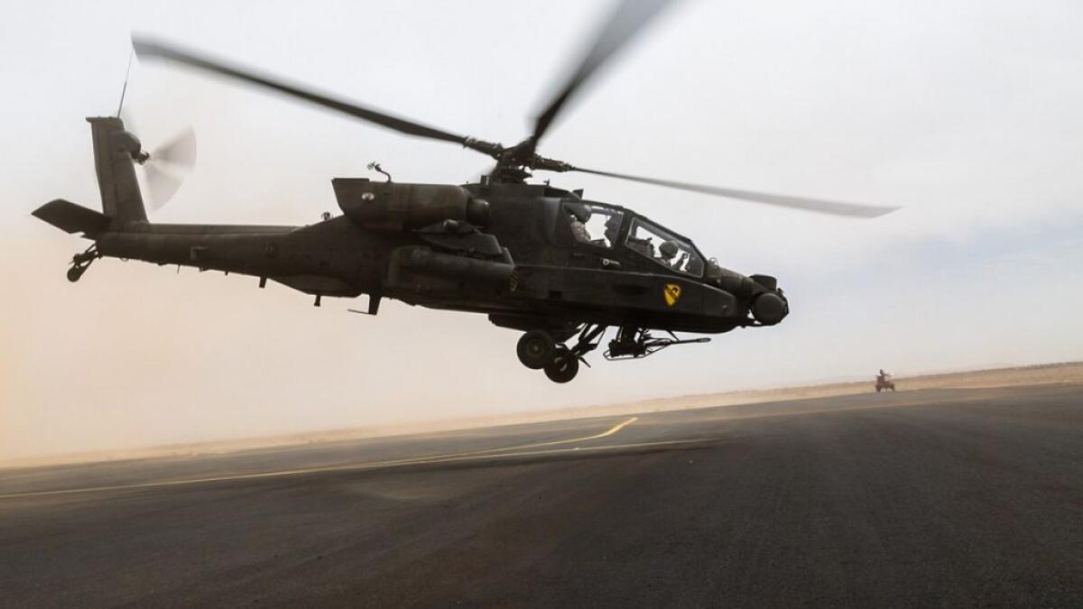 saudi_apache_helicopter_25717400