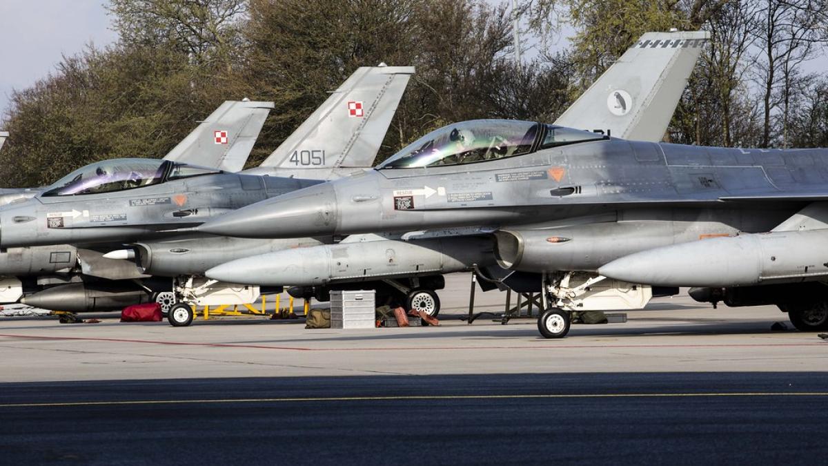 f_16_polonia_elvetia_73637900