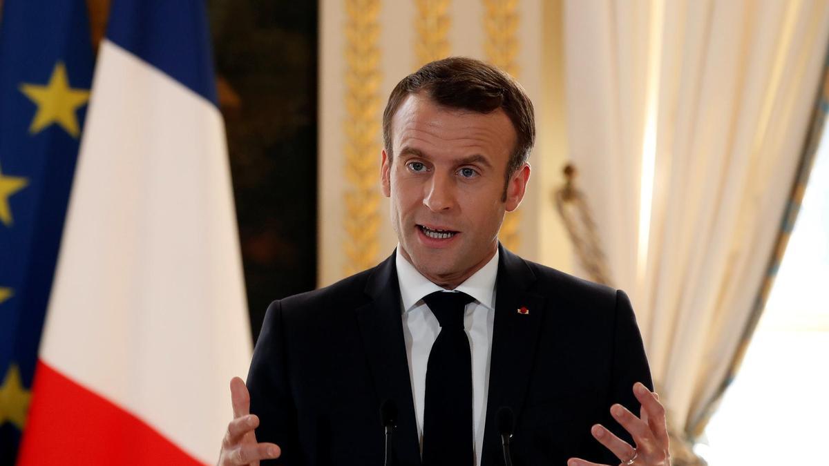 macron_polls_58228600