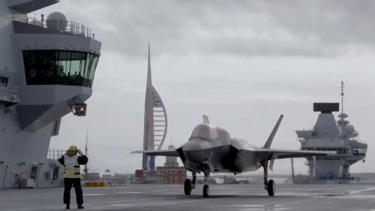 f_35_marea_britanie_portavion_62899400