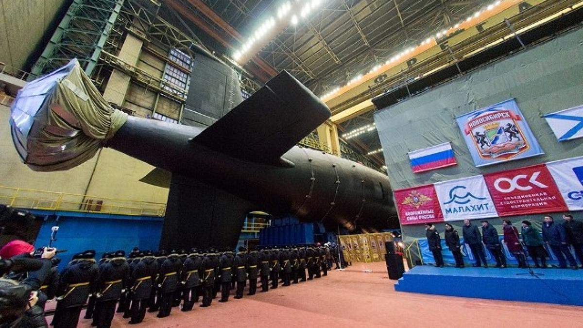 Rusia a lansat la apă primul submarin nuclear clasa Yasen-M (Video)