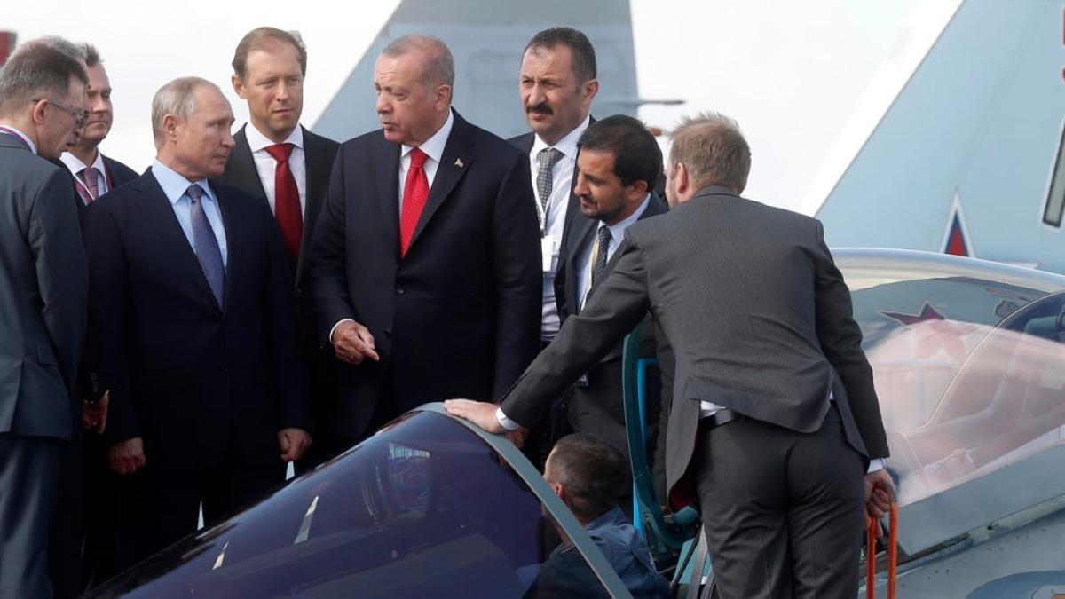 5d6599122e22af25685a2917_36443100