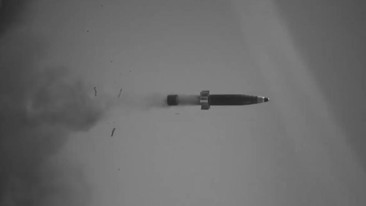 Teste cu noul proiectil ghidat Excalibur S - Video