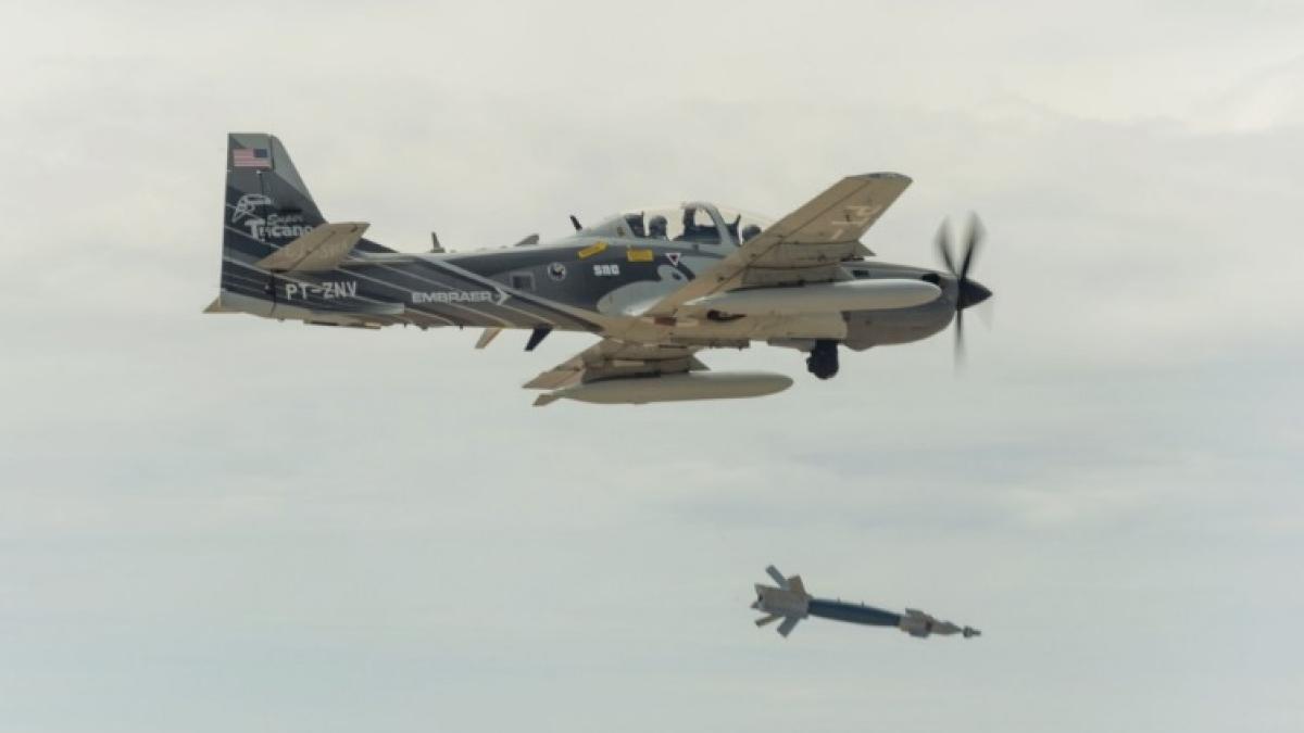 avion_a_29_super_tucano_98630000