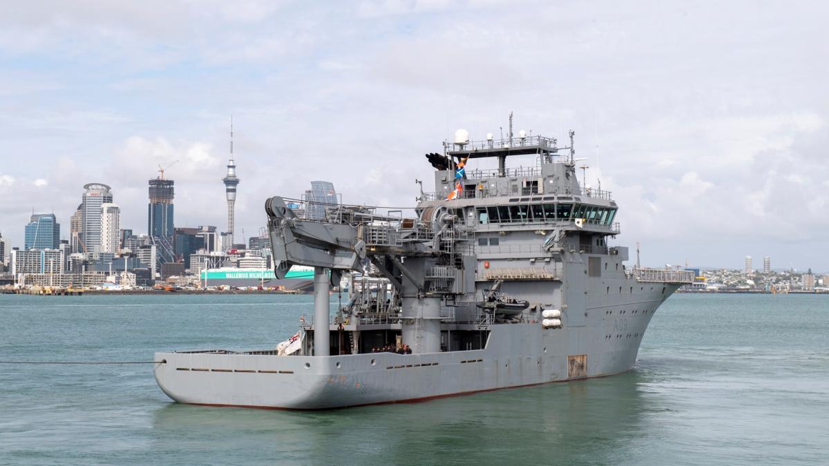 hmnzs_manawanui_noua_zeelanda_30112700