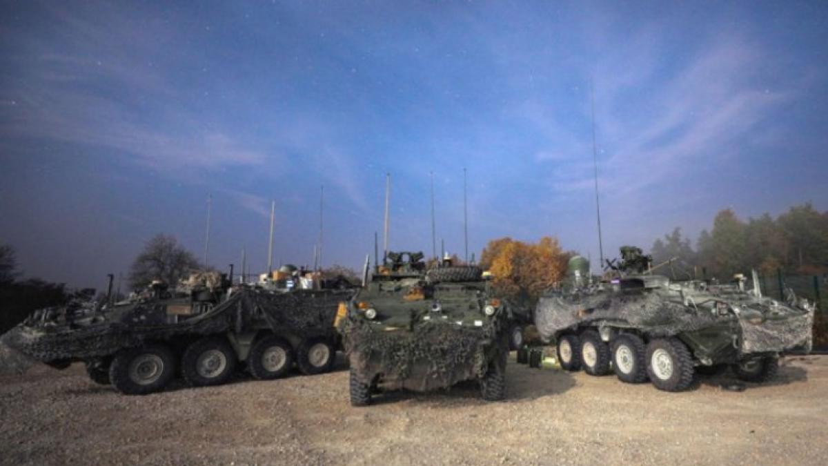 vehicul_stryker_dvha1_84080800