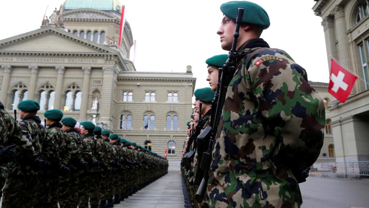 swiss_military_16347300