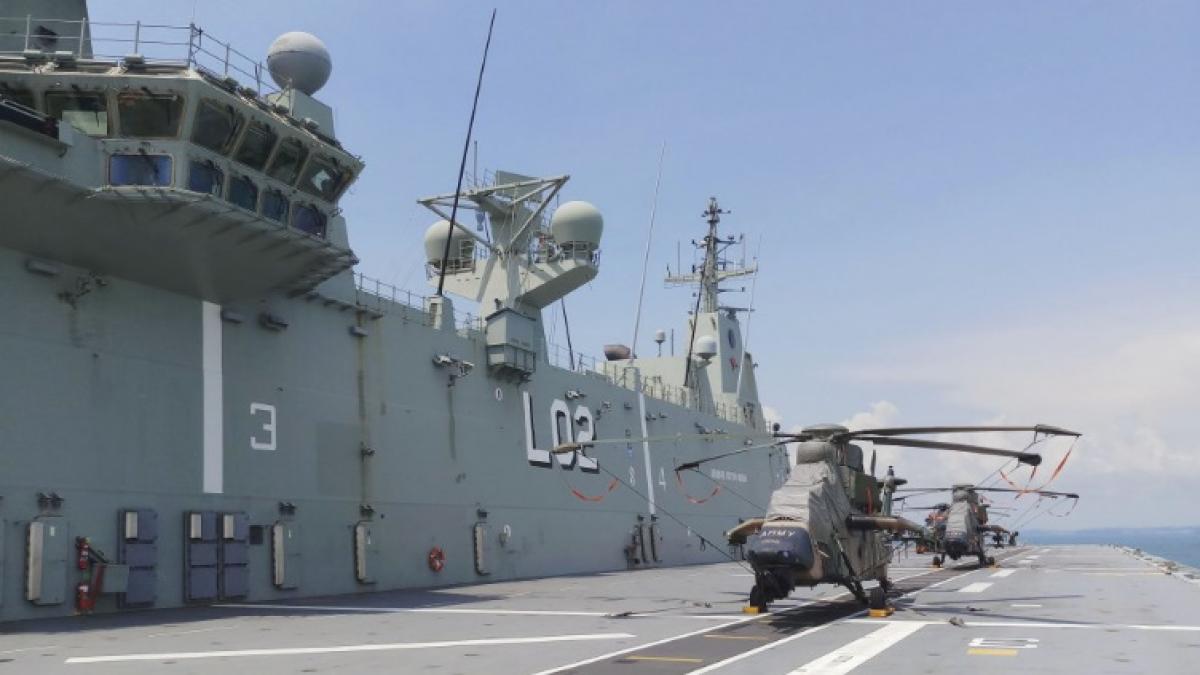 hmas_canberra_12050700