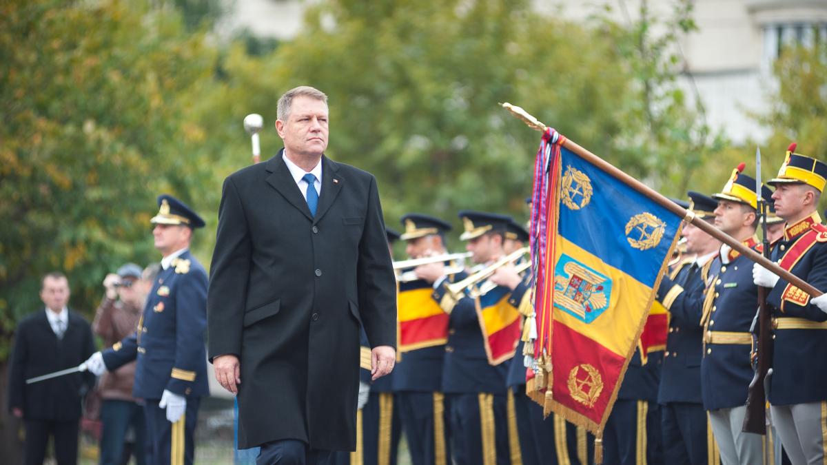 iohannis_garda_de_onoare_2_35296300