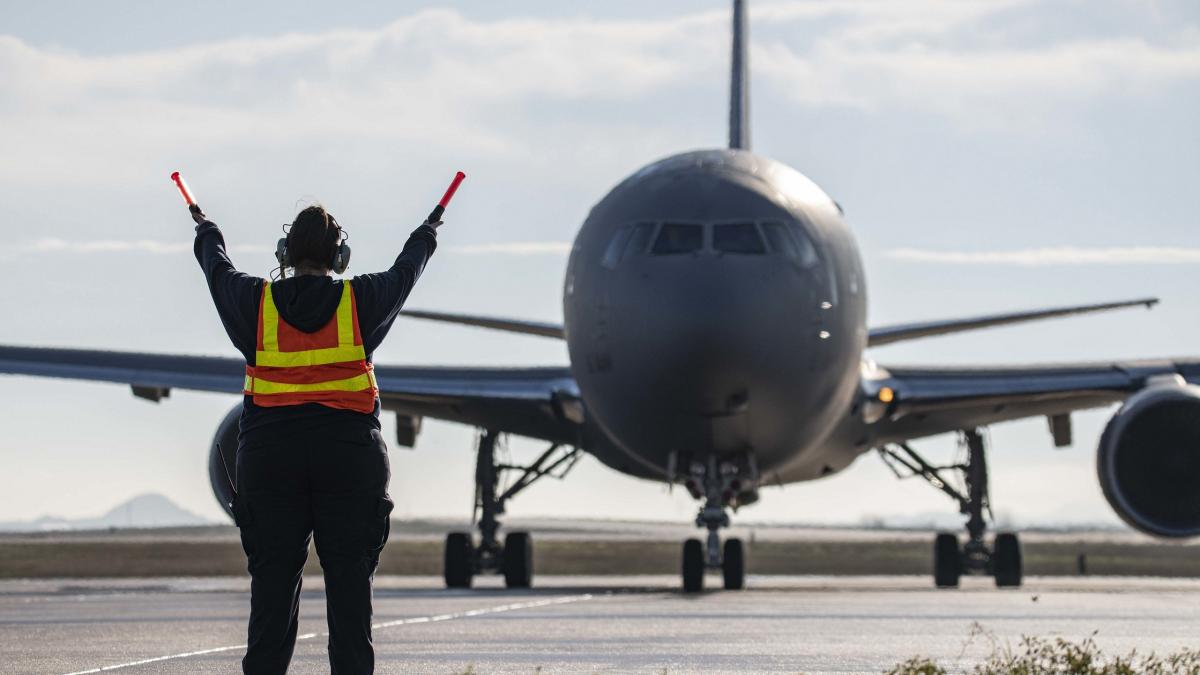 boeing_stop_88558800