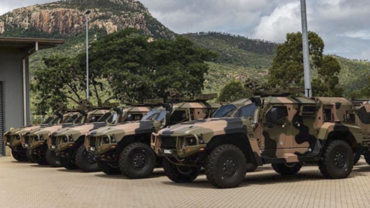 hawkei_protected_mobility_vehicles___light_38999400