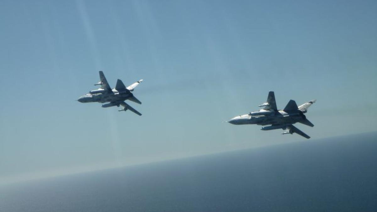 Un avion belgian F-16 a interceptat un grup de aeronave ruseşti deasupra Mării Baltice (Video)