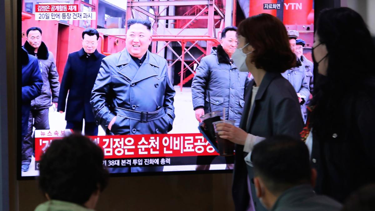 Kim Jong-Un a reapărut la Phenian, după o absență de aproape 3 săptămâni (Video)