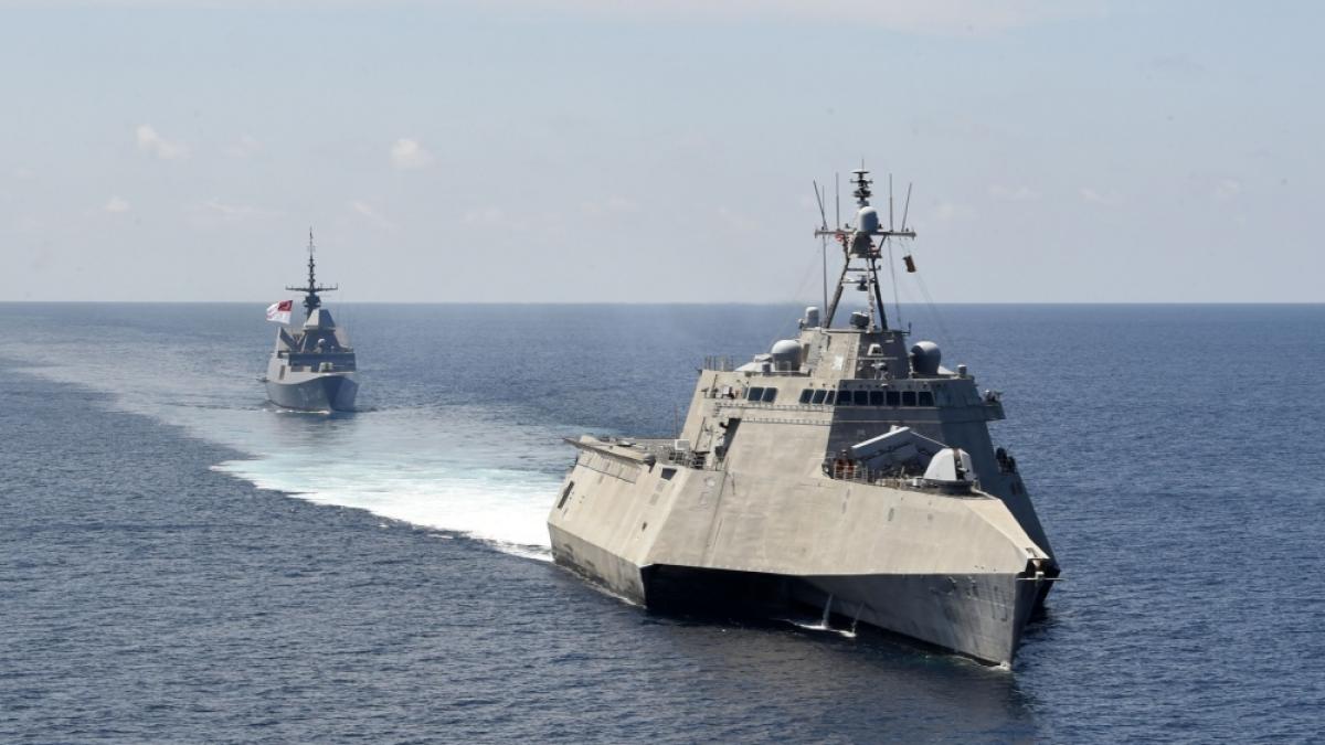 uss_gabrielle_giffords_marea_chinei_de_sud_03920300