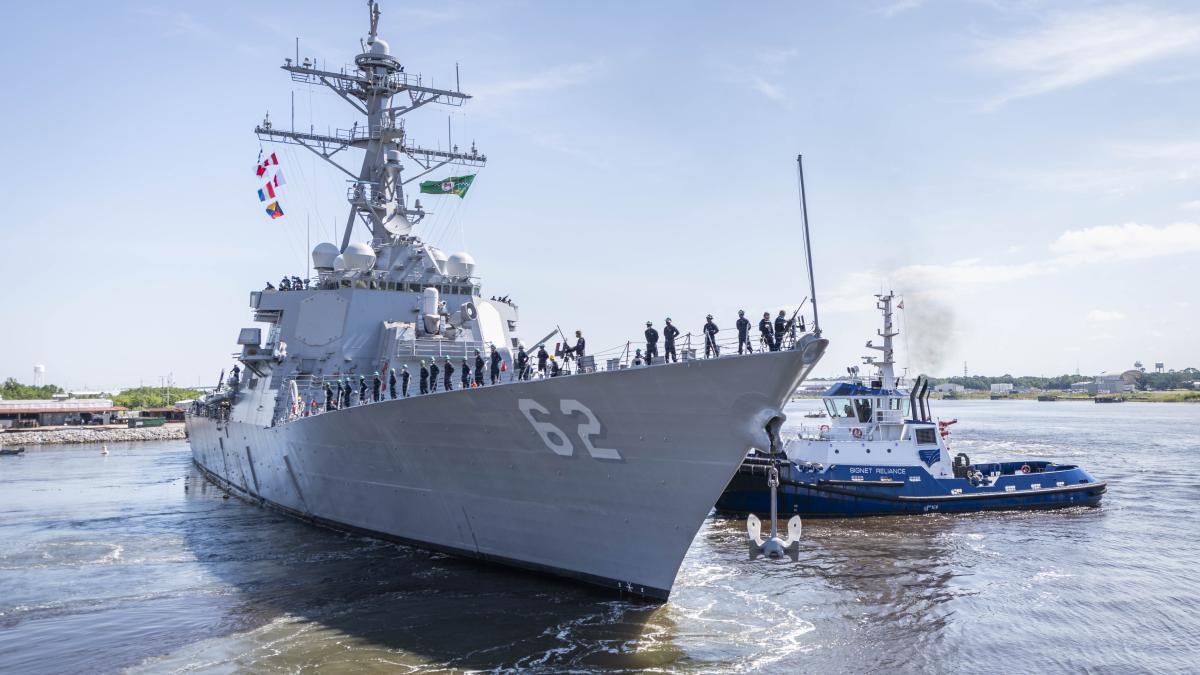 Distrugătorul USS Fitzgerald a revenit în cadrul flotei US Navy