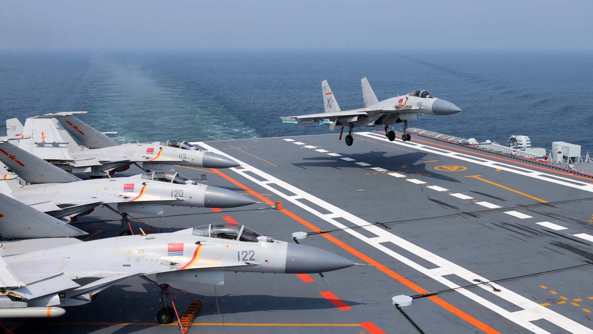 j_15_portavion_liaoning_china_36995700