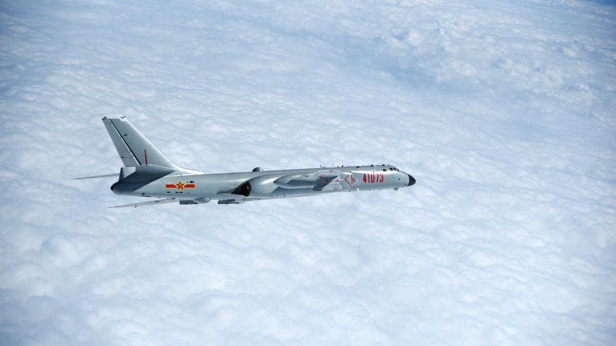 h_6_bombardier_china_26025800