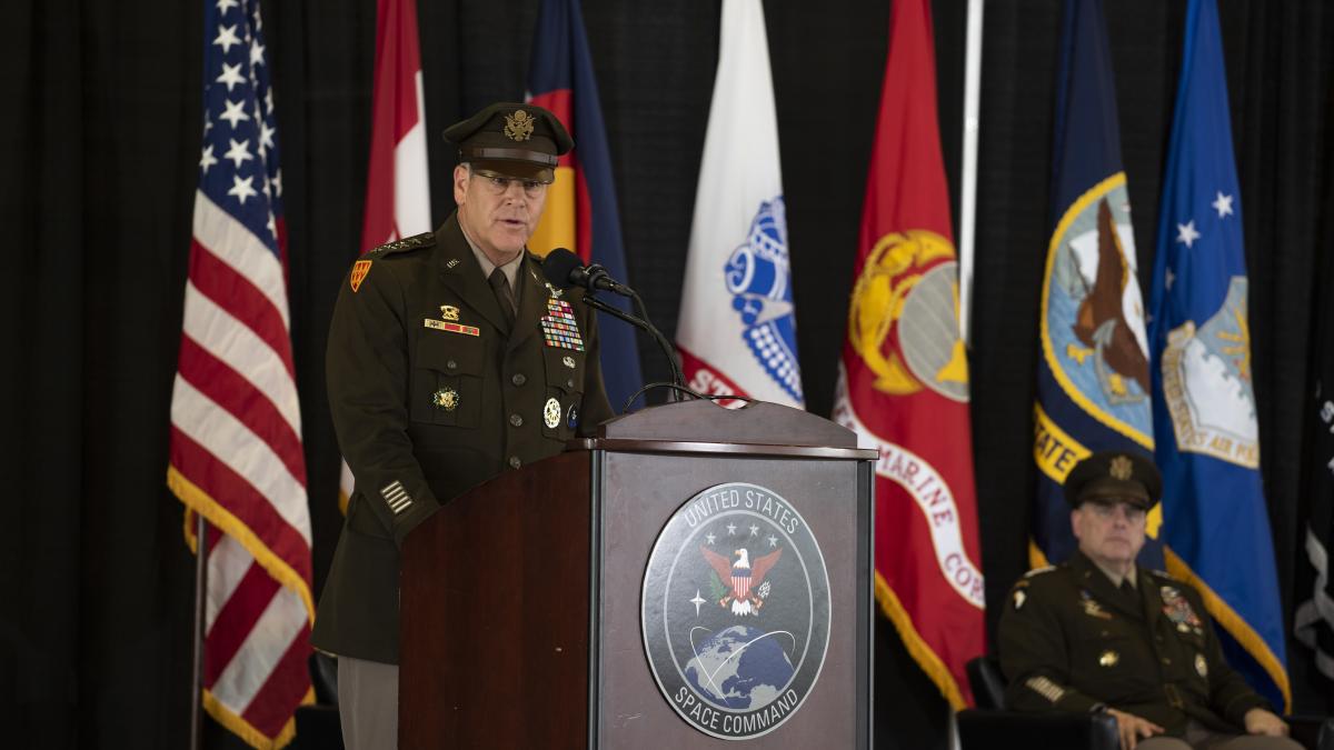 generalul_james_dickinson_us_space_command_33183500