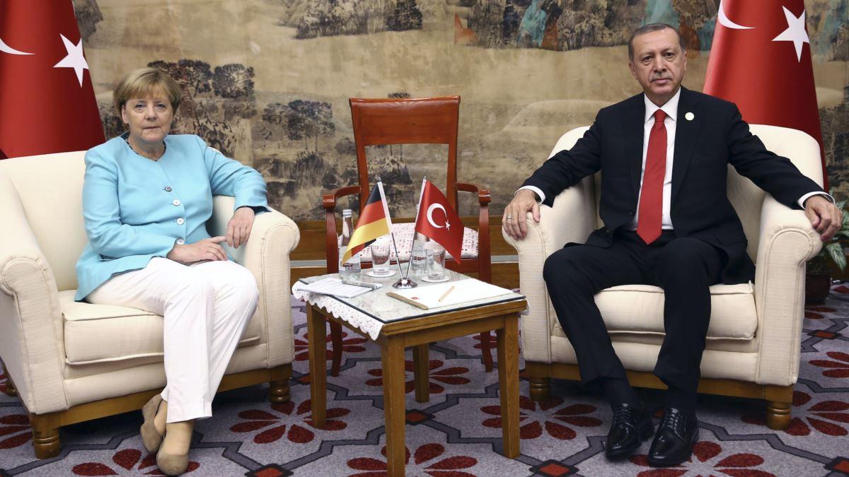 merkel_erdogan_93117100