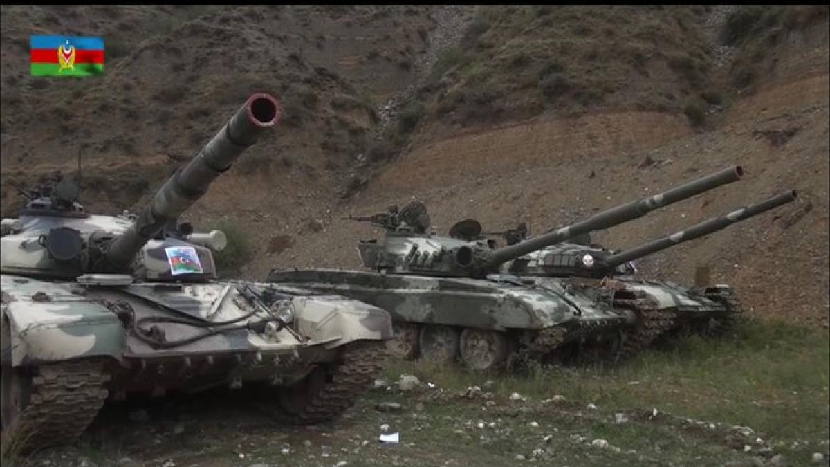 ejqnkrbxgauyuc1_50713800