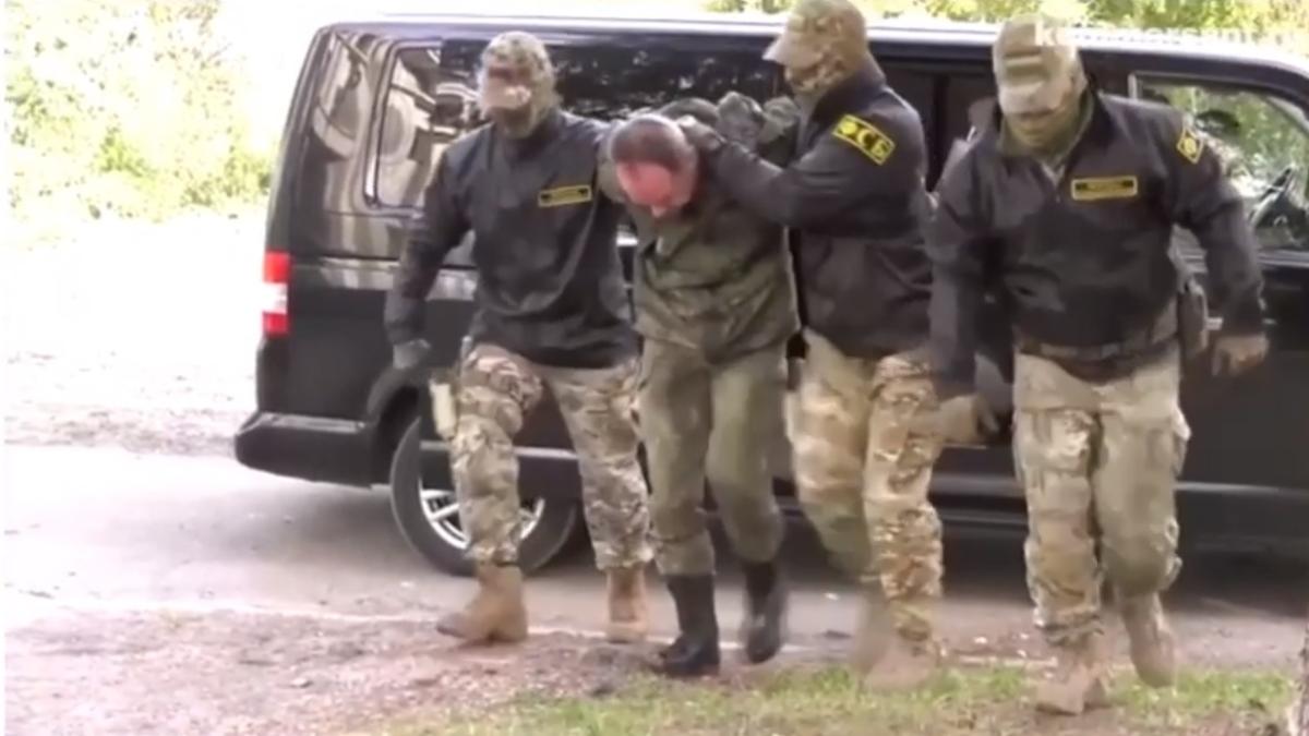 Militar rus, arestat de FSB pentru transmitere de secrete de stat Estoniei (Video)