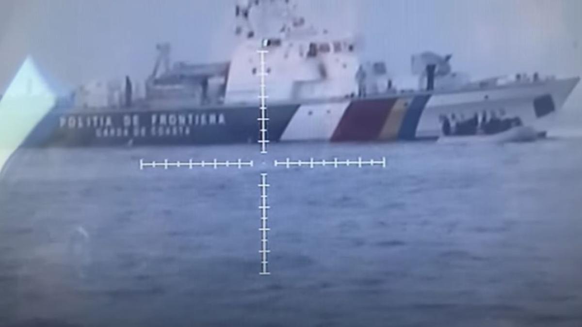 Nave românești, parte a misiunii Frontex, acuzate că împing migranții înapoi în mare ( Foto/Video)