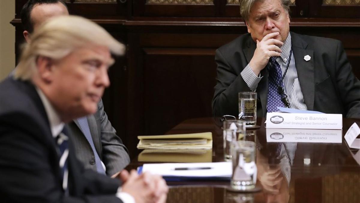 steve_bannon_casa_alba_trump_53423800