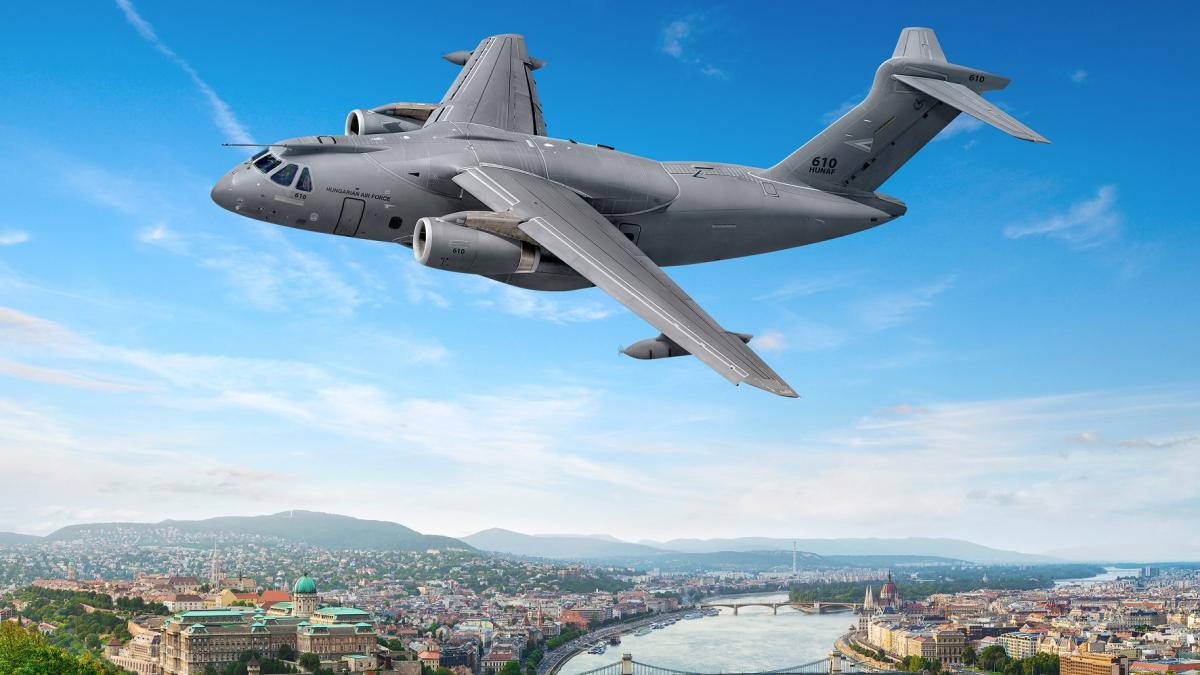 kc_390_embraer_ungaria_19078100