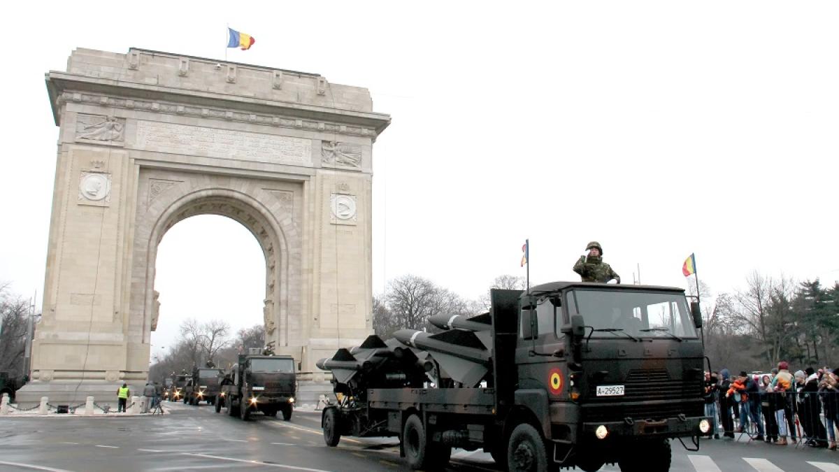 arcul_de_triumf_parada_1_decembrie_16001000
